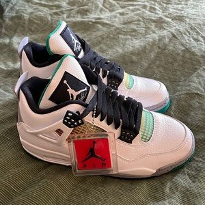 Women’s Air Jordan 4 Retro Rasta